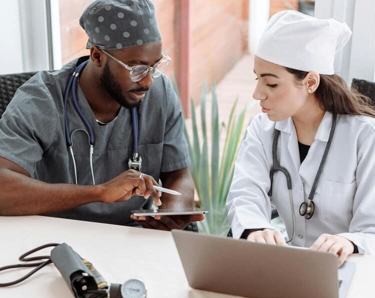 Centro Médico Natural | Vitalis CMU –1 Solución de Poder en Medicina Natural Avanzada